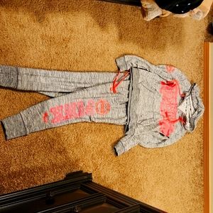 VS PINK RARE FASHION SHOW SWEATSUIT